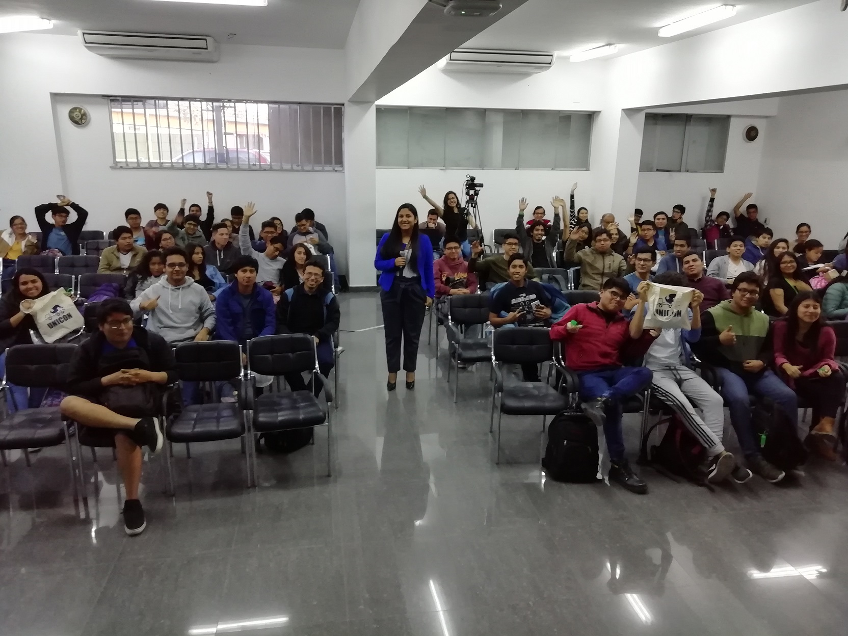 Mujeres Concretas: Feria Laboral UNMSM